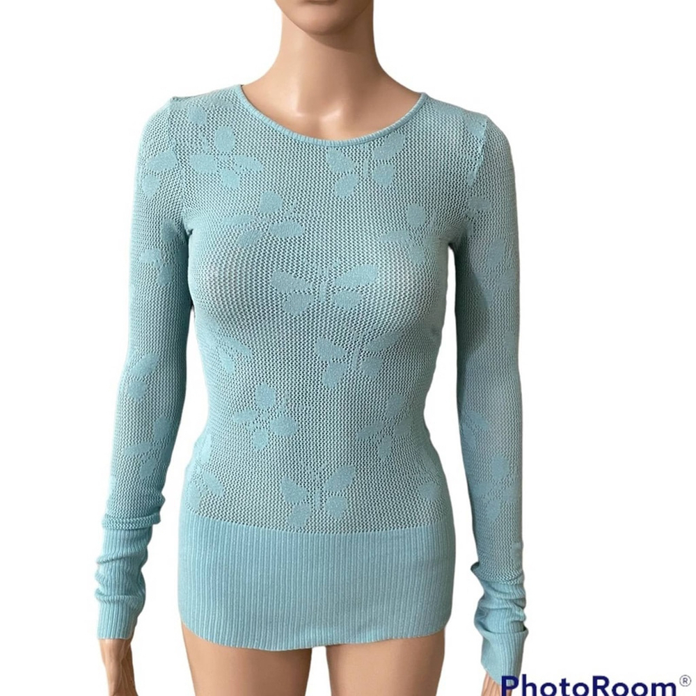Women’s Long Sleeves Top Size: Small